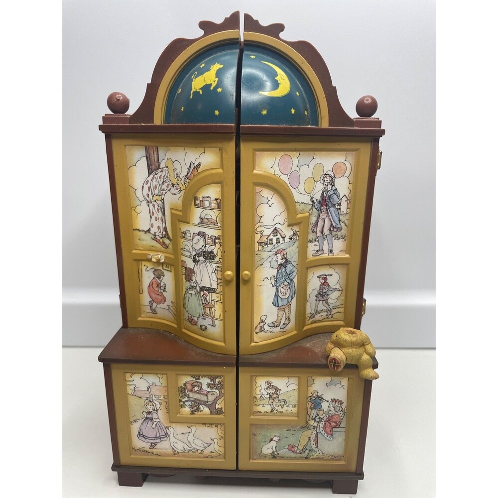 Vintage Enesco "The Dream Keeper" Lighted Animated Music Box 1990  AS IS